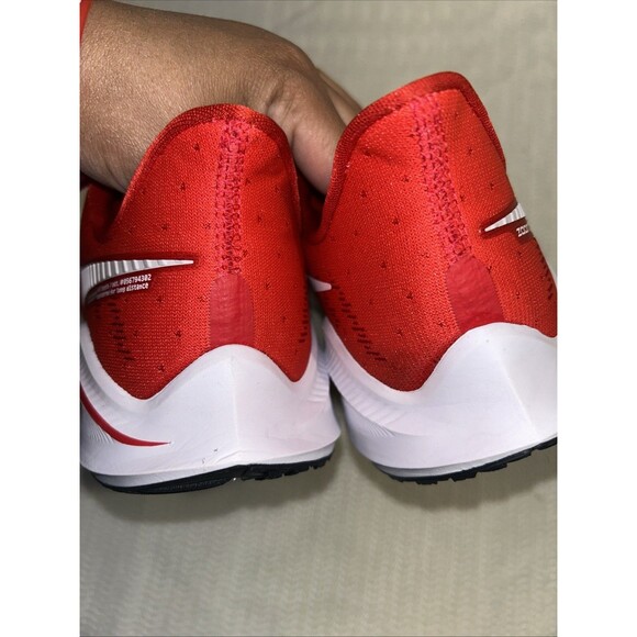 Athletic_Shoes